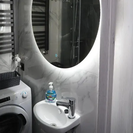 Wakacyjny Blisko Jeziora Apartament *